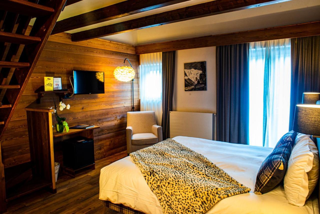 Hotel De Champoluc Esterno foto
