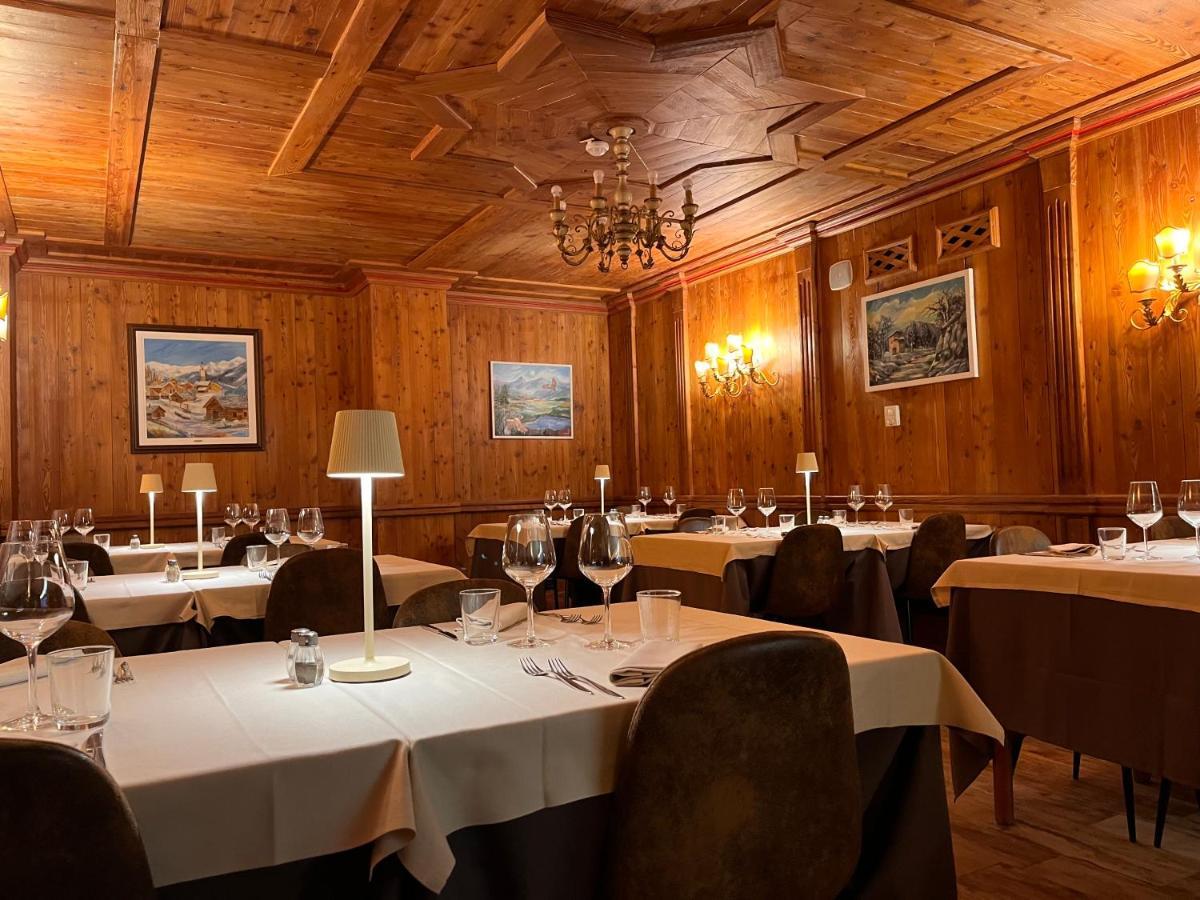 Hotel De Champoluc Esterno foto