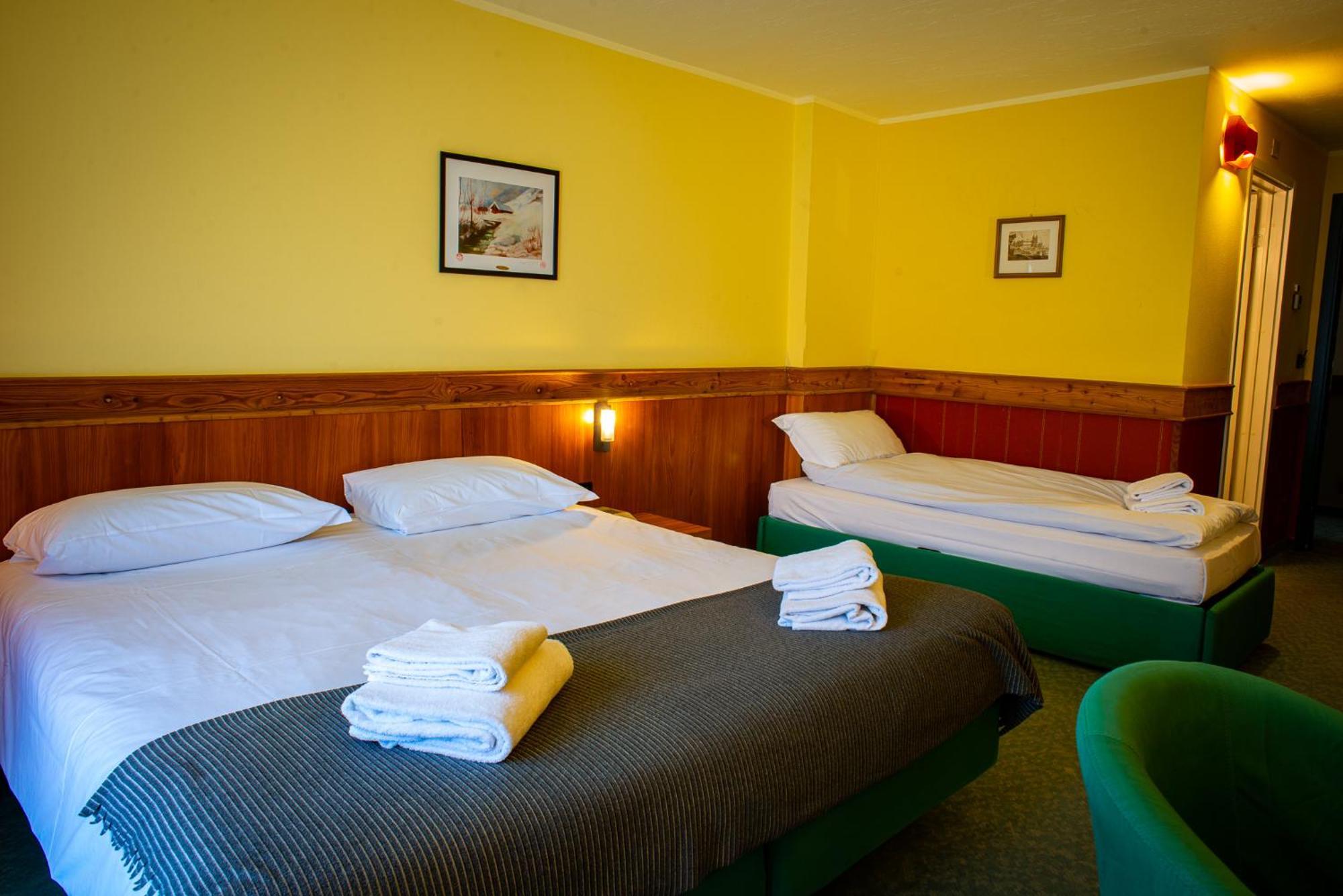 Hotel De Champoluc Esterno foto